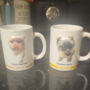 Set of 2 "The Dog" & "The Cat" Mugmugs